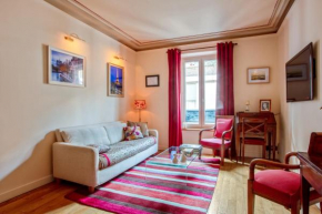 Superb & calm flat near Ternes & Champs Elysées in Paris - Welkeys